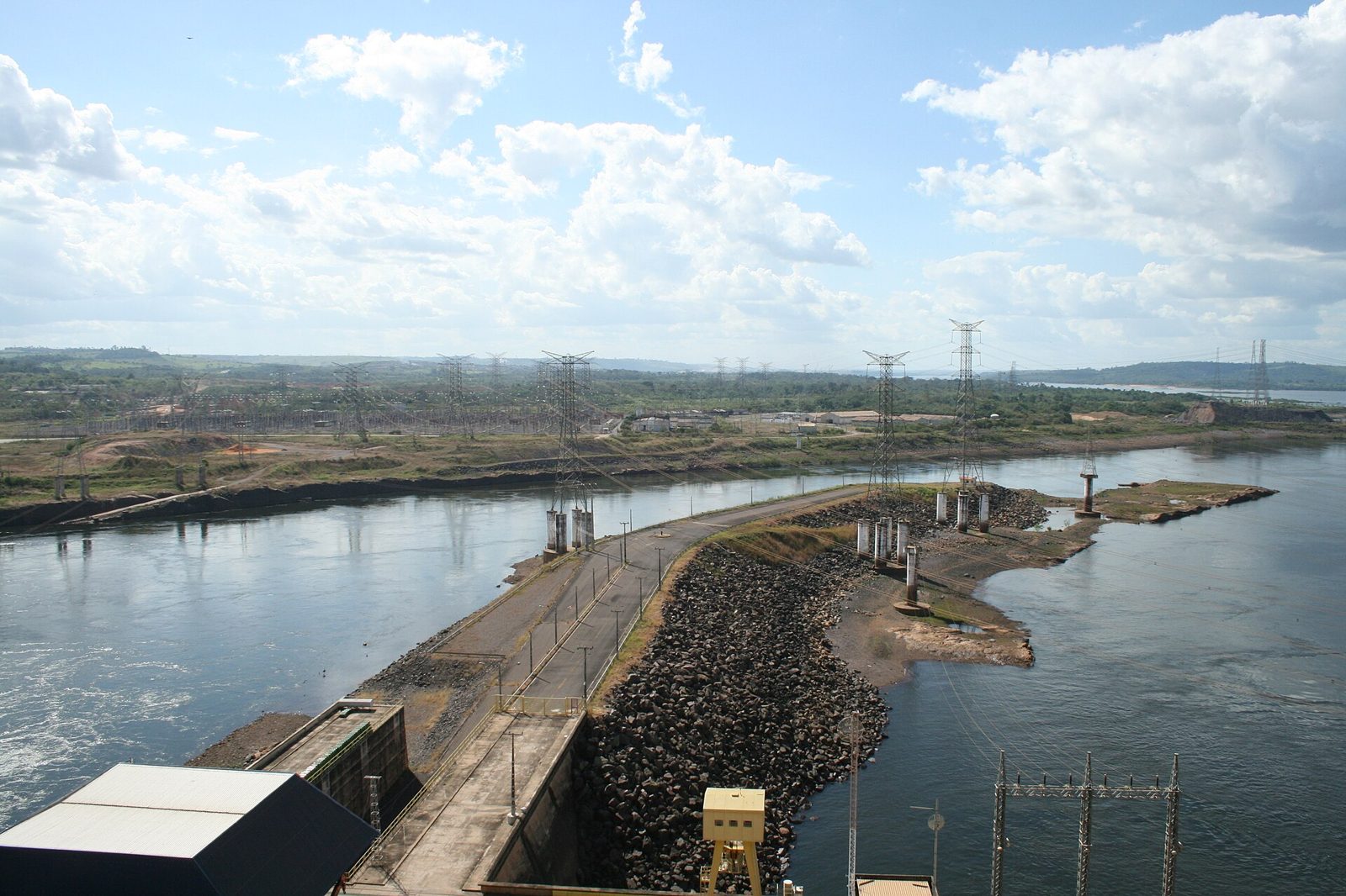 Usina hidrelétrica de Tucuruí, no rio Tocantins, Pará